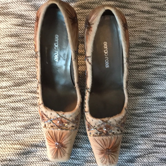 Sergio Rossi fur embroidered/beaded pumps - Picture 2 of 5